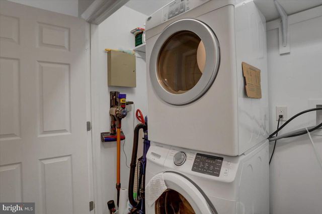 180 TOBIN DR, Chambersburg, PA 17201