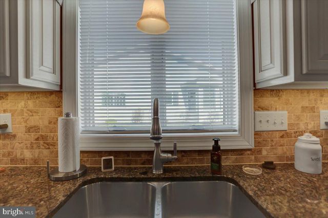 180 TOBIN DR, Chambersburg, PA 17201