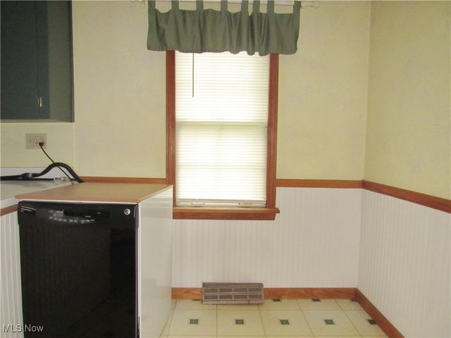 2721 E River Road, Newton Falls, OH 44444