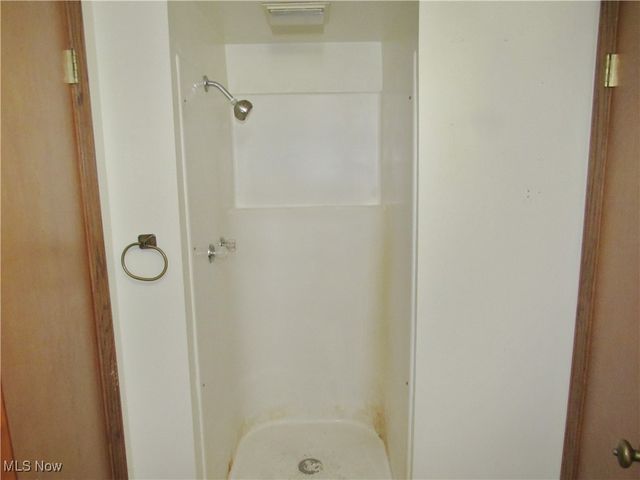 2721 E River Road, Newton Falls, OH 44444