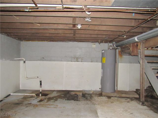 2721 E River Road, Newton Falls, OH 44444