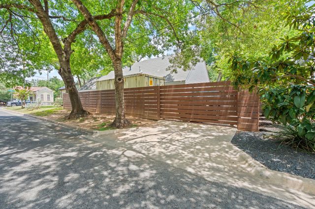 1509 Juliet ST, Austin, TX 78704