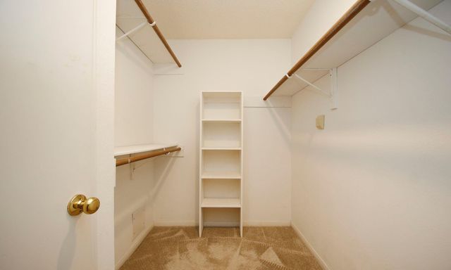 5 W Lance Leaf Rd, The Woodlands, TX 77381