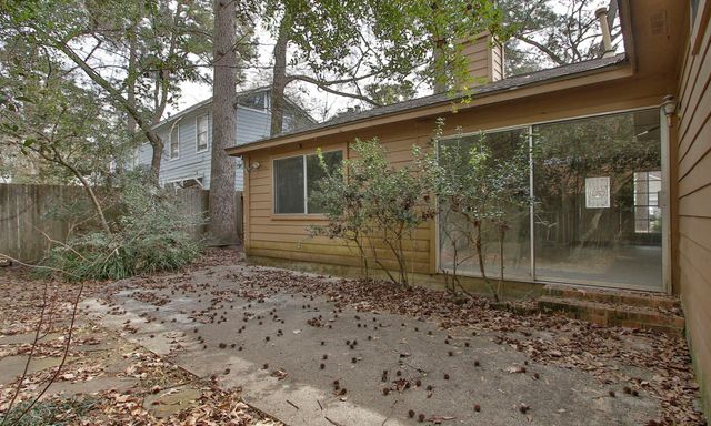 5 W Lance Leaf Rd, The Woodlands, TX 77381