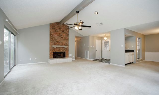 5 W Lance Leaf Rd, The Woodlands, TX 77381