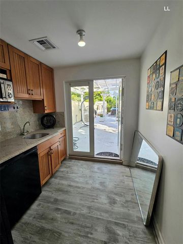 808 N Victoria Park Road 0, Fort Lauderdale, FL 33304