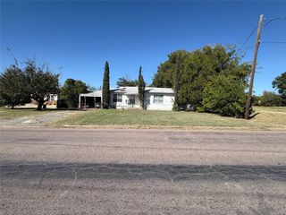 705 E Lamberth Road, Sherman, TX 75090