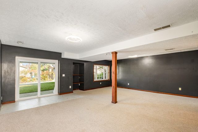 10470 Travis Street, Walton, KY 41094