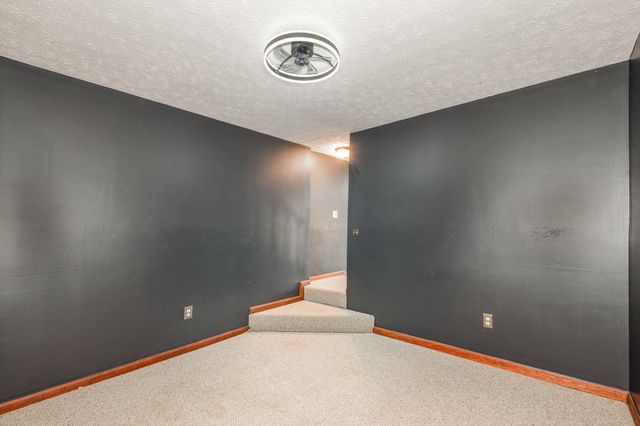 10470 Travis Street, Walton, KY 41094