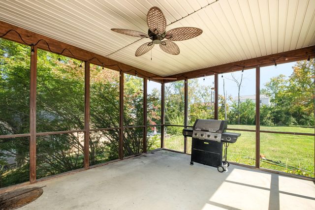 10470 Travis Street, Walton, KY 41094