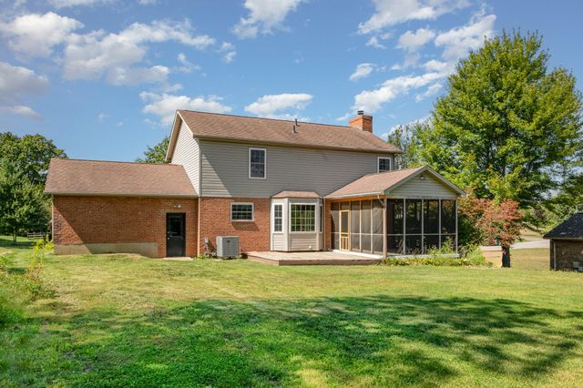 10470 Travis Street, Walton, KY 41094