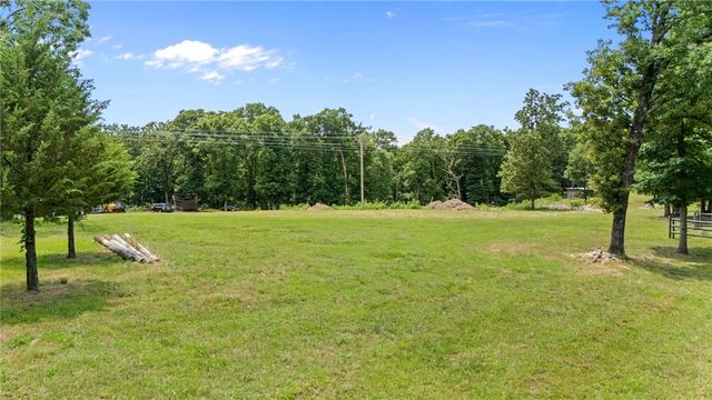 16601 & 16603 N Mt Olive Road, Gravette, AR 72736