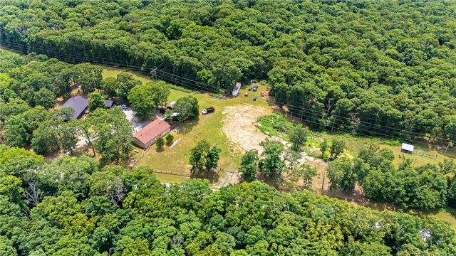 16601 & 16603 N Mt Olive Road, Gravette, AR 72736