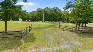 16601 & 16603 N Mt Olive Road, Gravette, AR 72736