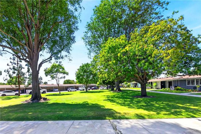 13610 Burning tree Lane 3J, Seal Beach, CA 90740