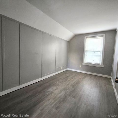 25621 Send Street, Roseville, MI 48066