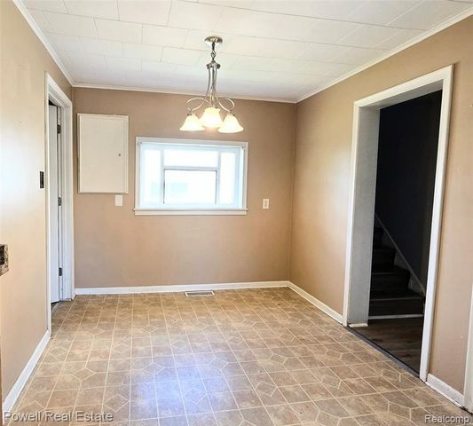 25621 Send Street, Roseville, MI 48066