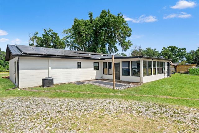 2111 HINSON ROAD, Dover, FL 33527