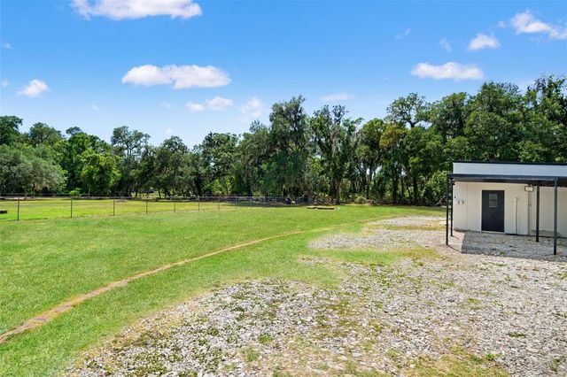 2111 HINSON ROAD, Dover, FL 33527