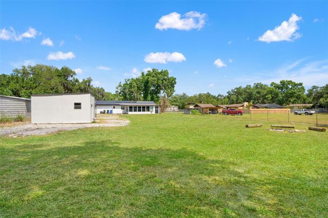2111 HINSON ROAD, Dover, FL 33527