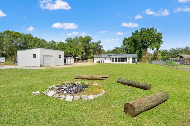 2111 HINSON ROAD, Dover, FL 33527