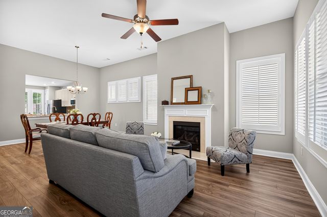 328 Chestnut Oak Drive, Peachtree City, GA 30269