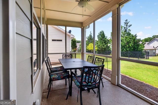 328 Chestnut Oak Drive, Peachtree City, GA 30269