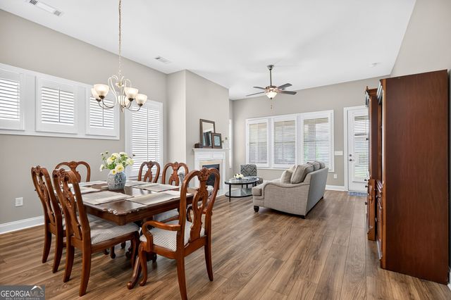328 Chestnut Oak Drive, Peachtree City, GA 30269