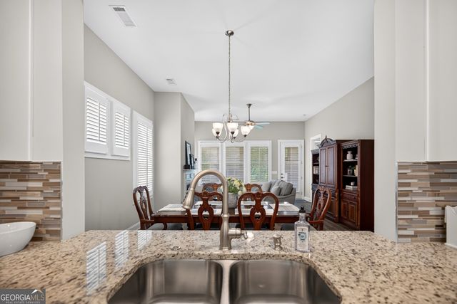 328 Chestnut Oak Drive, Peachtree City, GA 30269