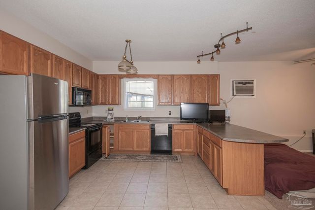 9540 Bowman Ave, Pensacola, FL 32534