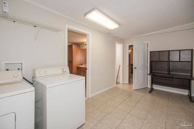 9540 Bowman Ave, Pensacola, FL 32534