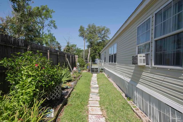 9540 Bowman Ave, Pensacola, FL 32534