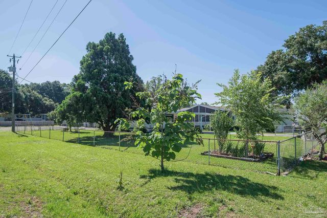9540 Bowman Ave, Pensacola, FL 32534