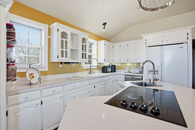 5824 Sky Road, Joshua, TX 76058