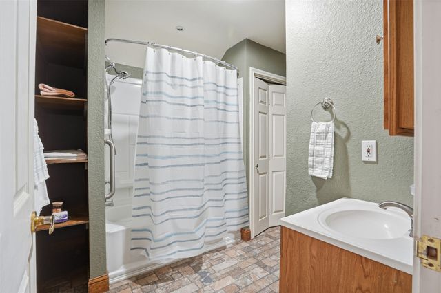 5824 Sky Road, Joshua, TX 76058