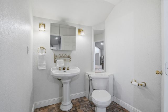 5824 Sky Road, Joshua, TX 76058