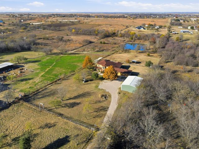 5824 Sky Road, Joshua, TX 76058