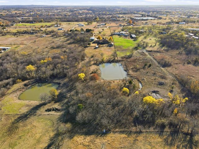 5824 Sky Road, Joshua, TX 76058