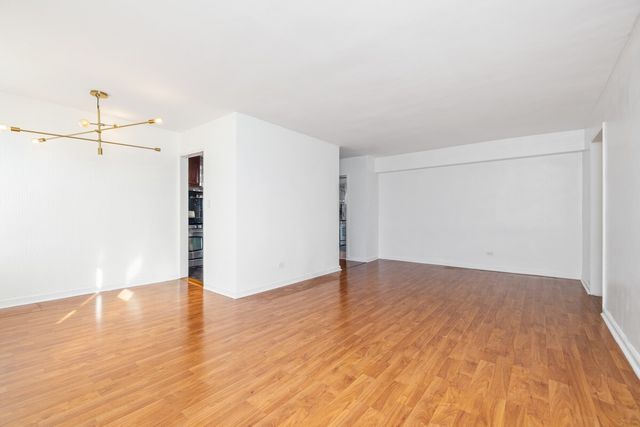 6710 108th St Apt 4A, New York City, NY 11375