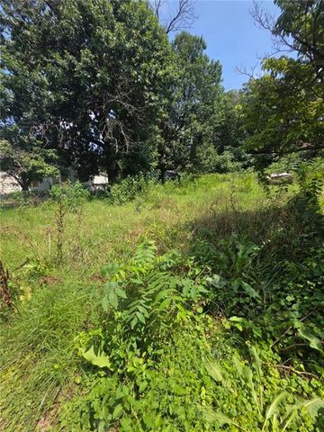 3023 Denver Avenue, Kansas City, MO 64128