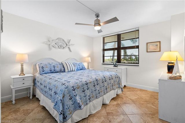 380 Seaview CT 306, Marco Island, FL 34145