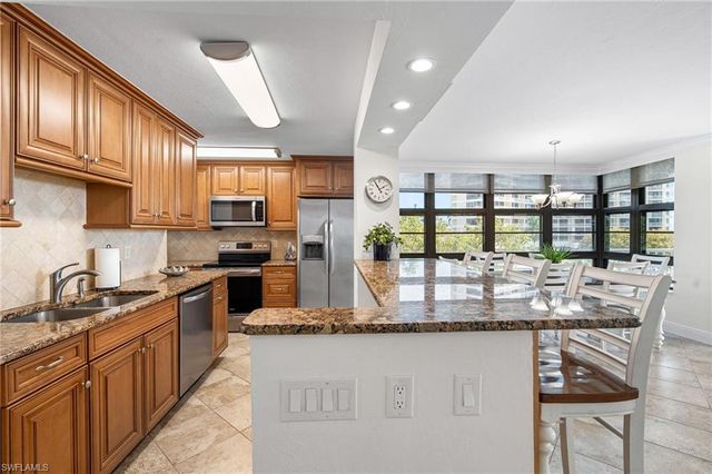 380 Seaview CT 306, Marco Island, FL 34145