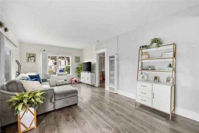 836 South Sycamore Street, Santa Ana, CA 92701