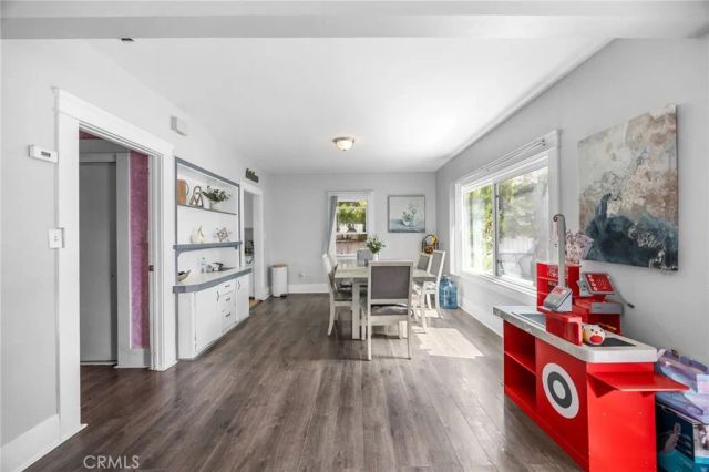 836 South Sycamore Street, Santa Ana, CA 92701