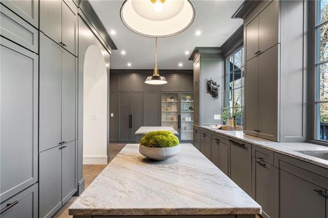 31 26th NW Street, Atlanta, GA 30309