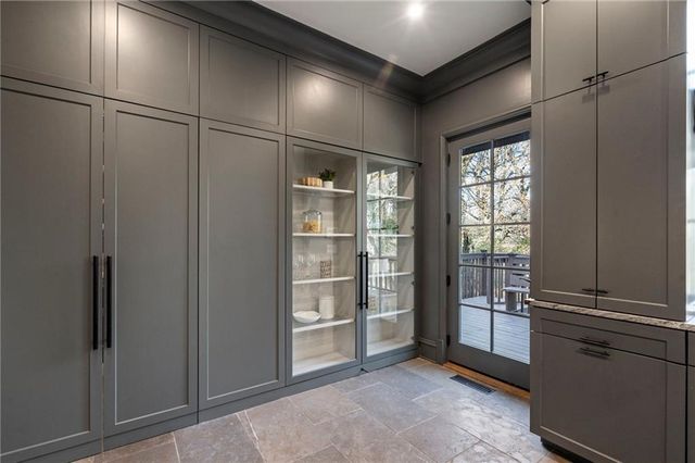 31 26th NW Street, Atlanta, GA 30309