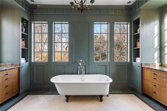 31 26th NW Street, Atlanta, GA 30309