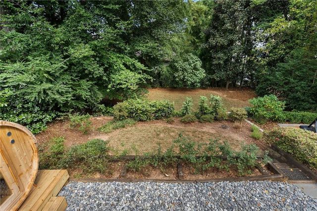 31 26th NW Street, Atlanta, GA 30309