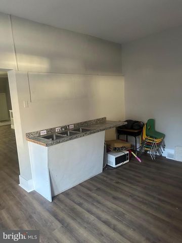 4161 RIDGE AVE, Philadelphia, PA 19129