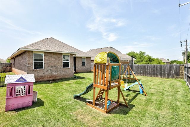 9049 NW 143rd, Yukon, OK 73099